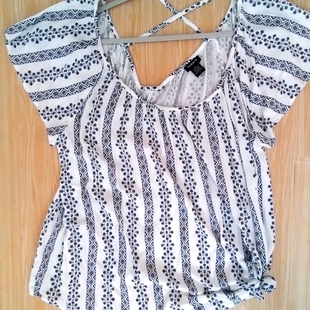 Plus Size Torrid Size 1 blouse